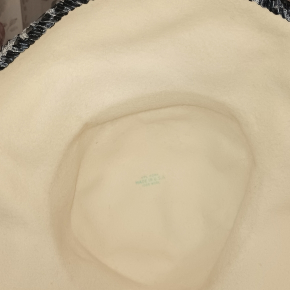 Fashion Hat - Picture 6 of 7